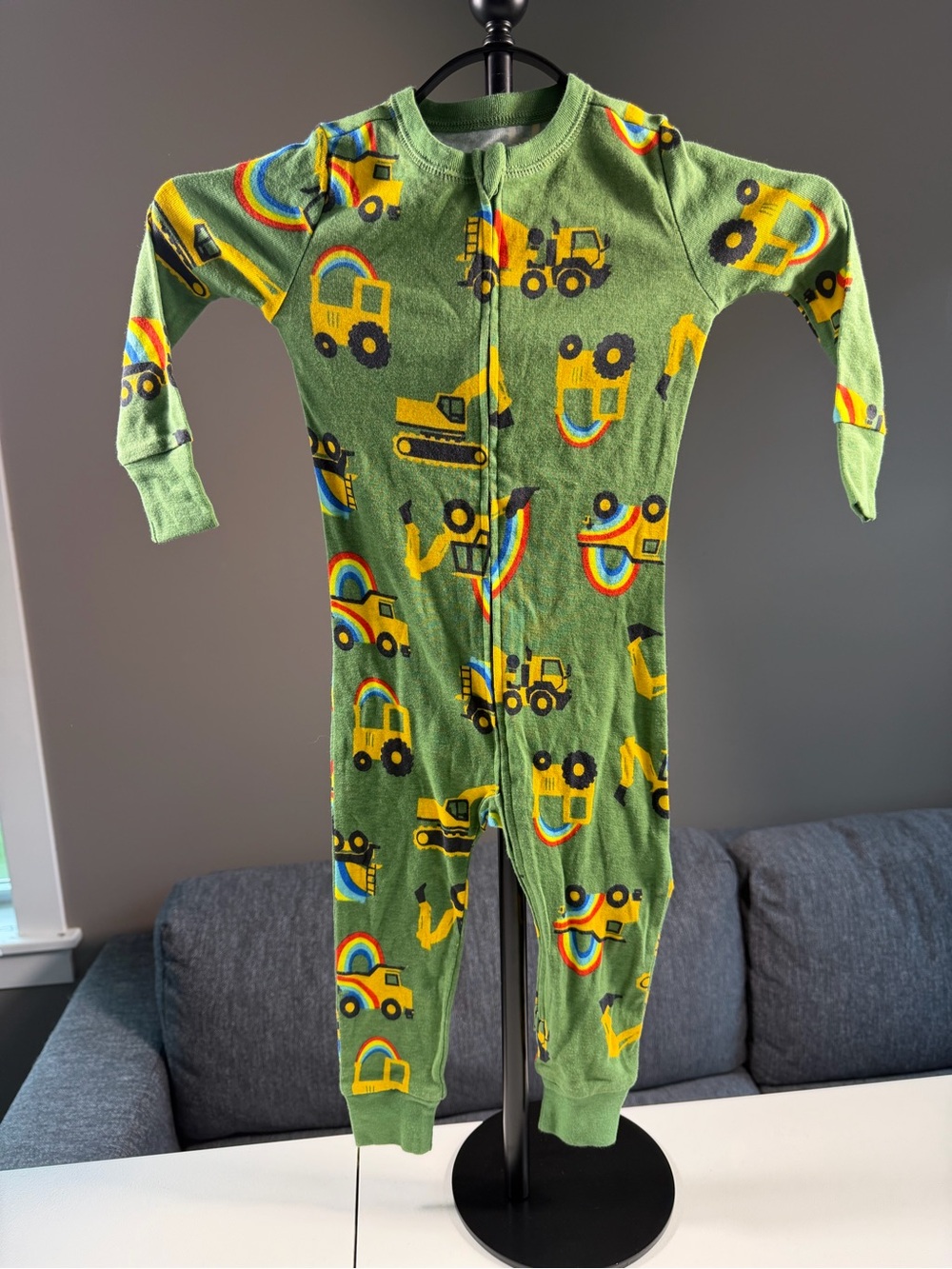 Old Navy 4T Construction Truck Rainbow One Piece Pajamas Green Zip Sleeper